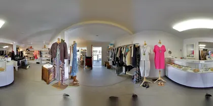 3rd Gallery, business photo 3