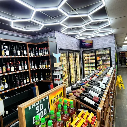 Aviation Liquor Market, business photo 3
