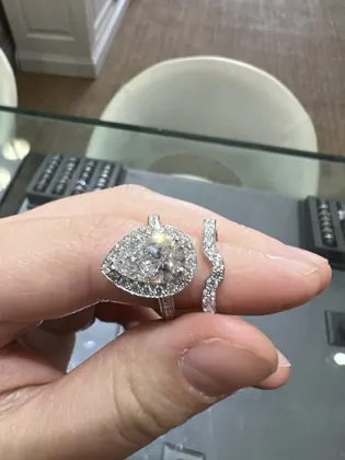 Blue Diamond Jeweler | Engagement Ring Specialist Manhattan Beach Jewelry Store, business photo 4